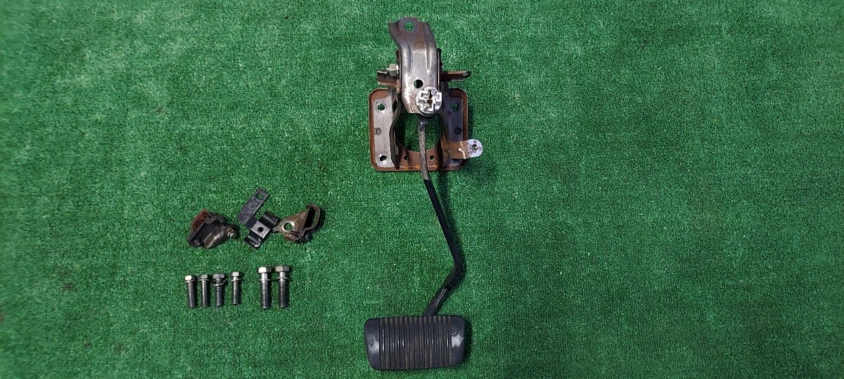 JZA70スーブラAT用ブレーキペダル拍卖
