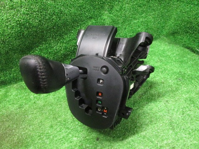 【A64946】◇ラクティス NCP120 シフトレバー 拍卖