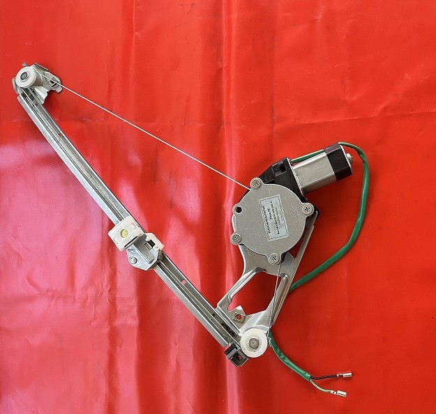メルセデスベンツW201(1982~93年)用リア・右ウインドウレギュレーター (8)拍卖