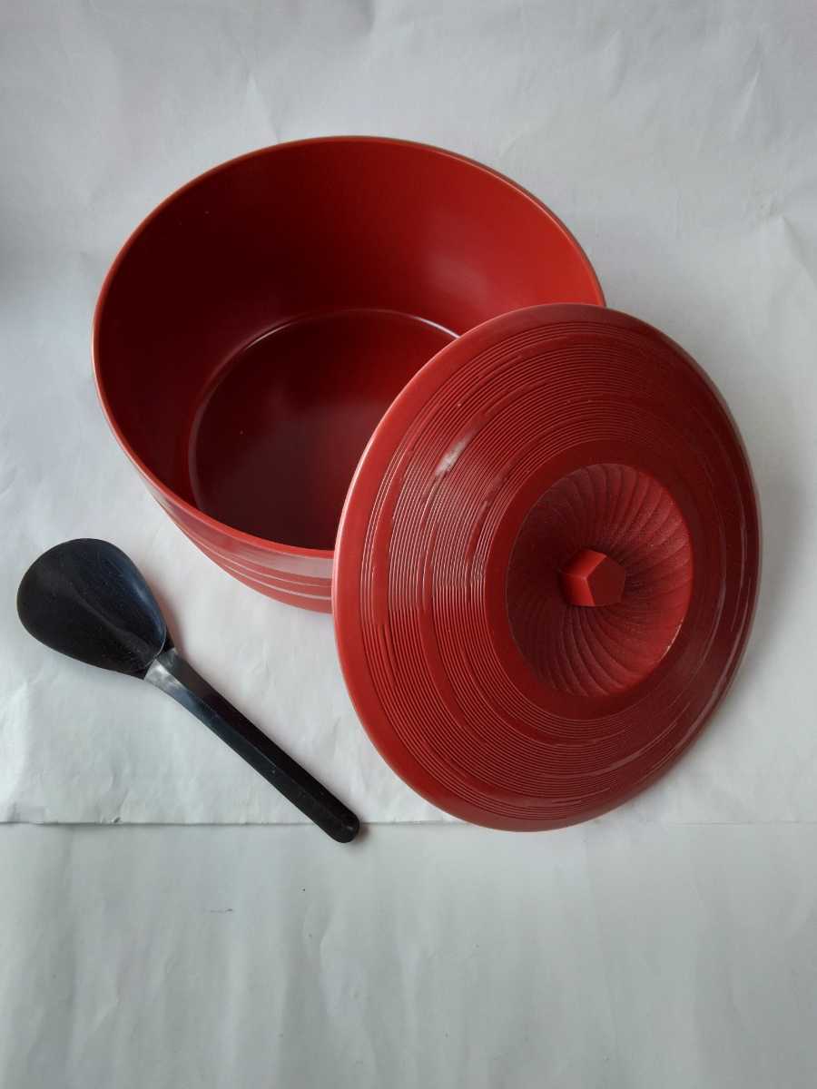 年末値下げ!おひつ しゃもじ付 朱色系 プラスチック素材 華やかな食卓に!小物入 ディスプレイ 直径約29×高12 2,3回使用後、保管拍卖