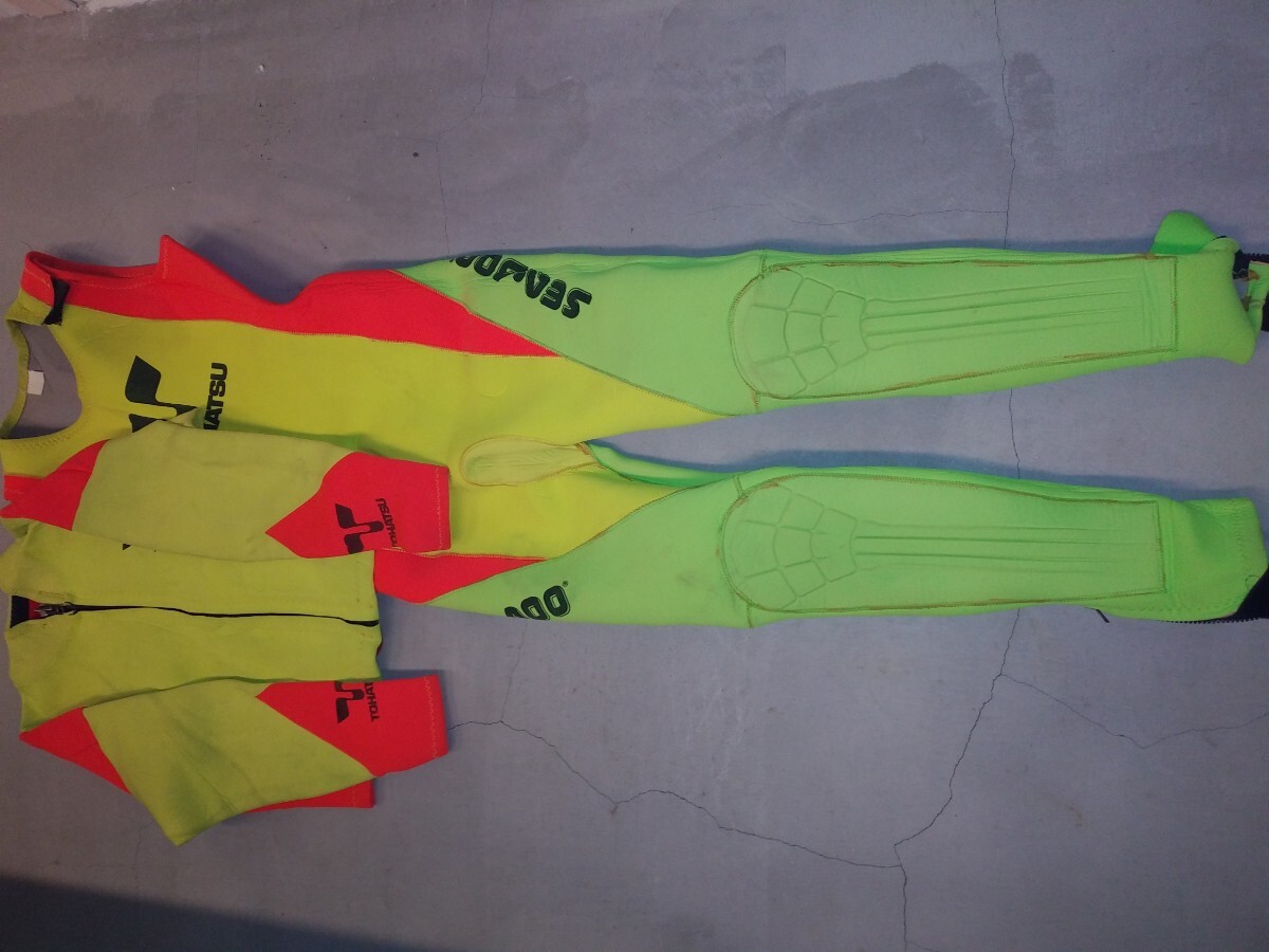 ウェットスーツ 3ミリ 2ピース拍卖