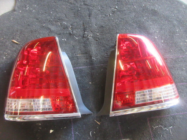 ★⑥R6G8701 UZS175 マジェスタ 純正テール左右セット 修理やストック等に拍卖