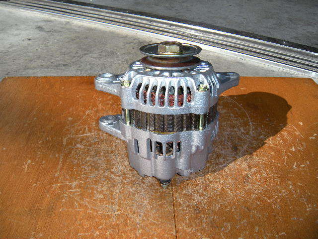 三菱重工、トラクター/コンバイン/産業機械・イセキトラクター用オルタネーター(ダイナモ)リビルト品 A7TA0171、30A68-00800拍卖