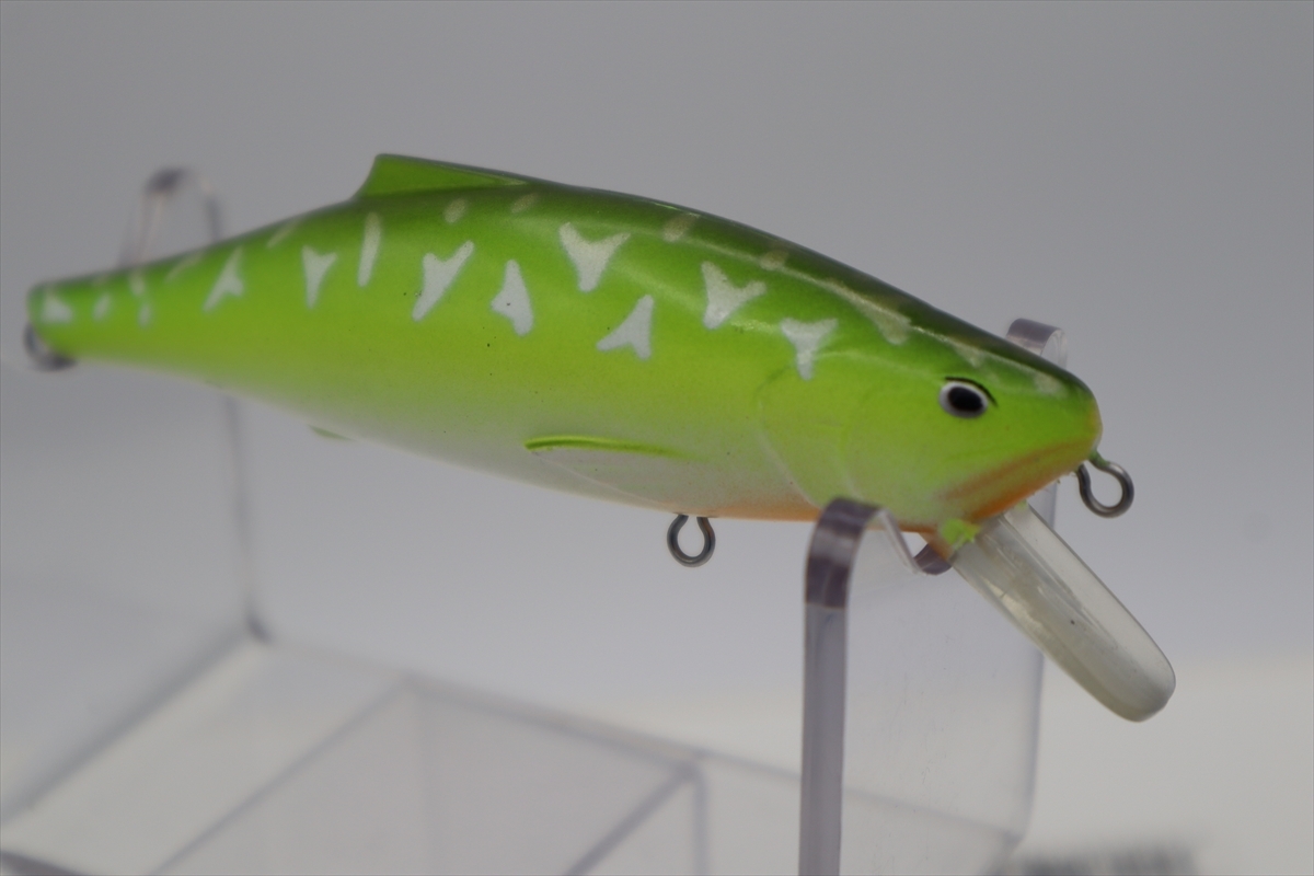 ★☆【廃番・新品】不明 釣りキチ三平ルアーコレクション 左膳イワナ(ミノー) グリーン系 ☆UNKNOWN ☆★2019-13-1064拍卖