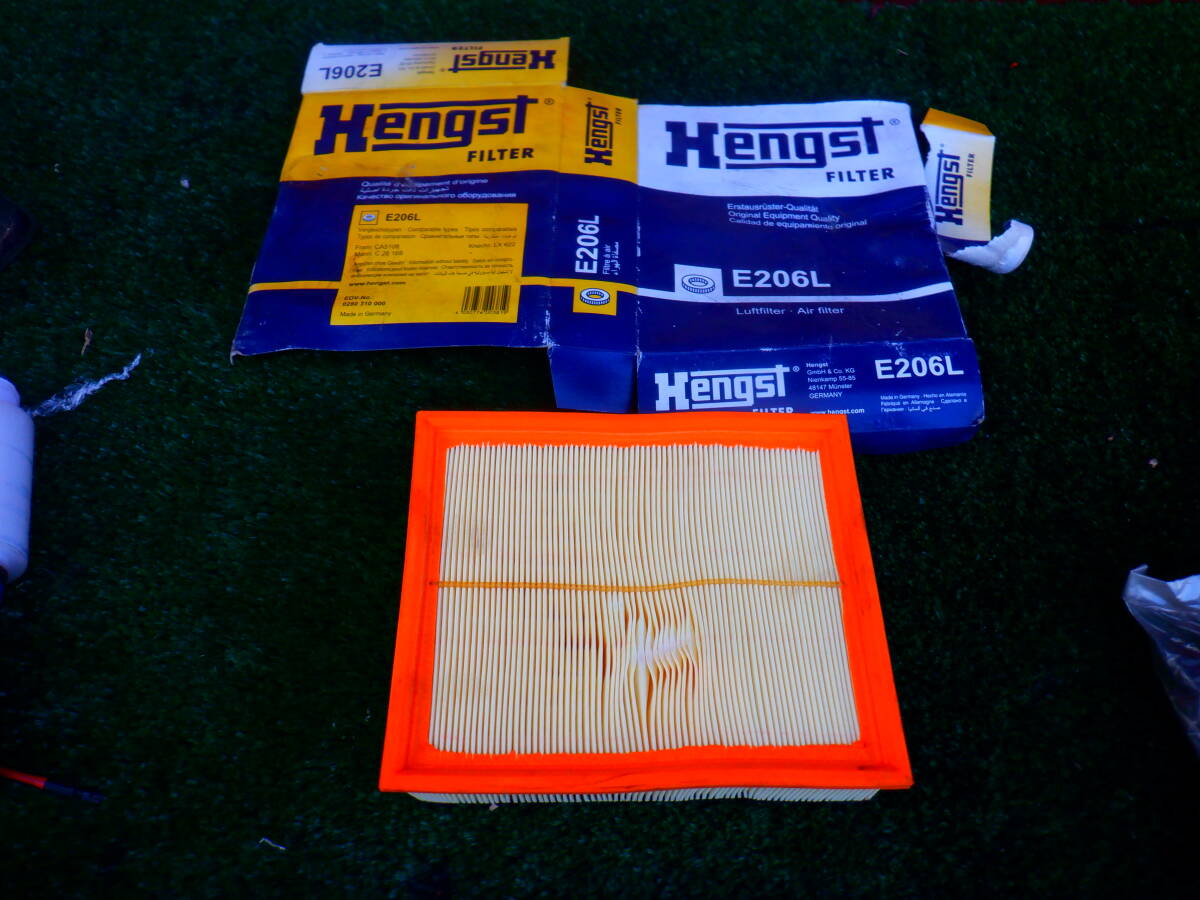 未使用 HENGST エアクリ エアフィルター エアーエレメント E206L フォルクスワーゲン パサート 3BAMX V6 /ウディ A6 4BBDV 2.4 送料込み拍卖