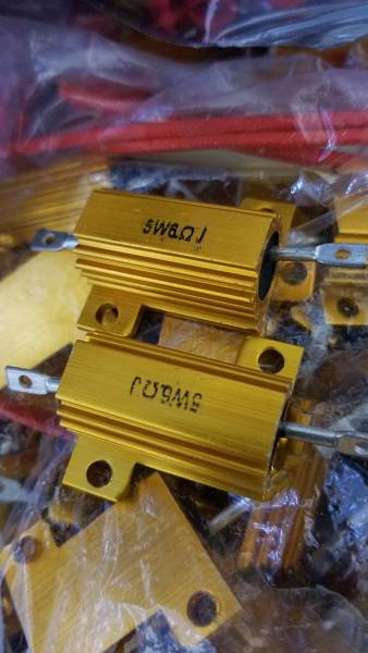 ハイフラ防止 メタル抵抗 5w6Ω 二個セット 警告灯やエアバッグキャンセラーなどにも拍卖