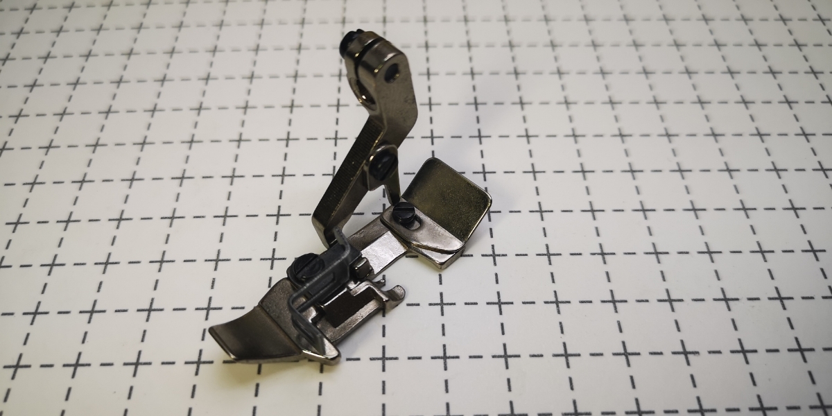 YAMATO AZ ロックミシン押さえ組 二本針拍卖