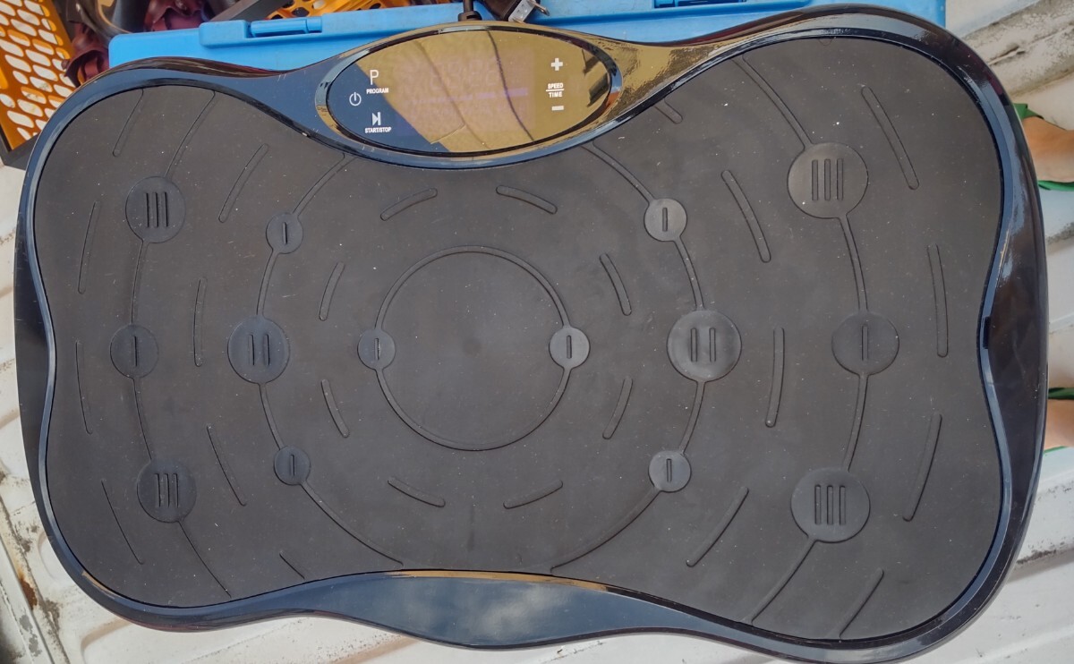 Y2700 バランスウェーブ 振動マシン コンパクト シェイプアップマシン拍卖