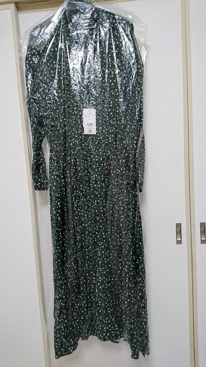 ☆新品未使用タグ付き/即完売品ローリーズファーム/マキシ丈ロングワンピース小花柄Lサイズ羽織りとしても拍卖