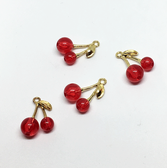 ☆即決☆アクリルビーズのチェリー さくらんぼチャーム 5個で200円 拍卖