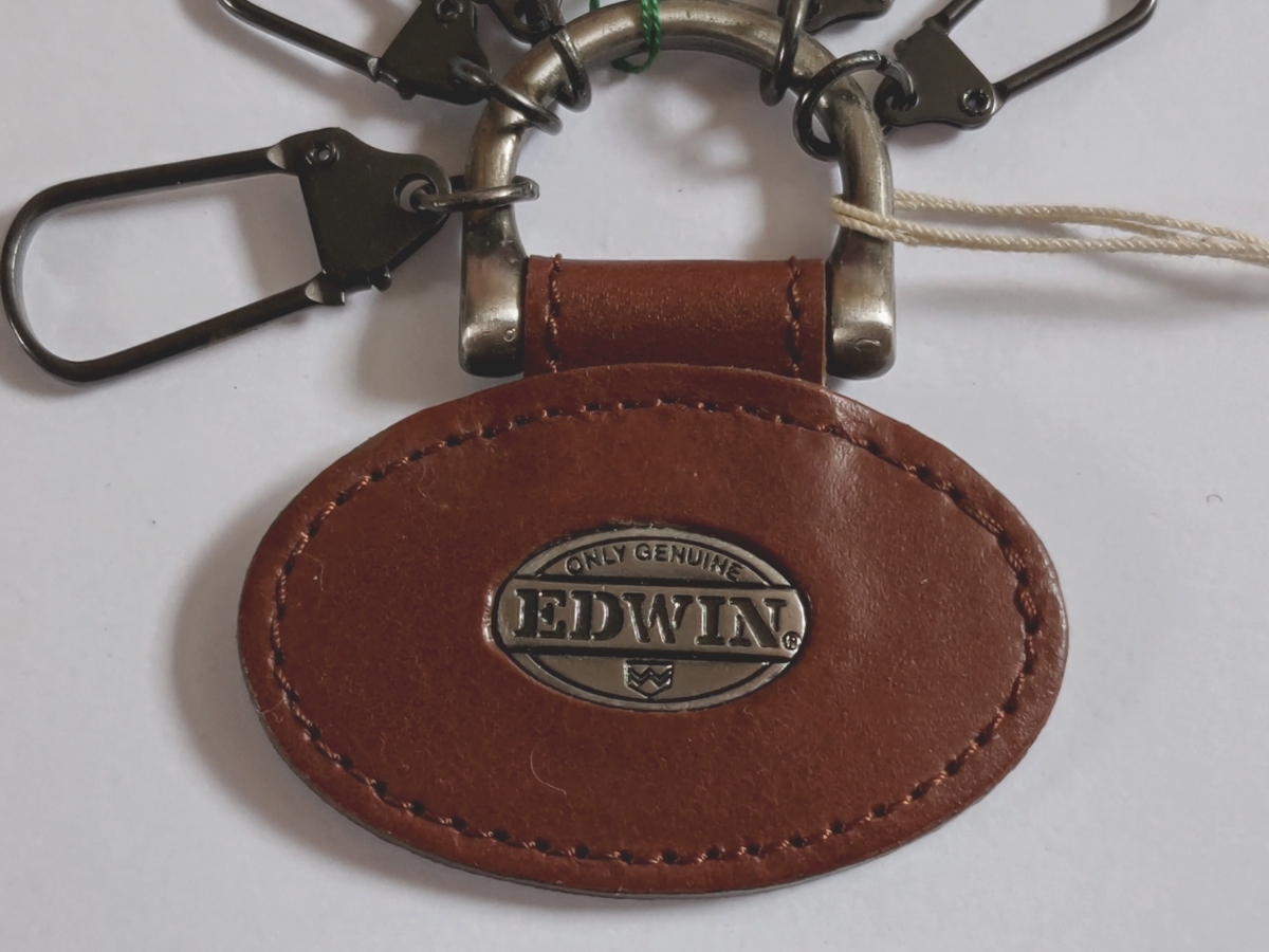 ♪新古品♪【EDWIN】エドウィン 茶 牛革のキーホルダー◆燻銀色金属◆/キーリング拍卖