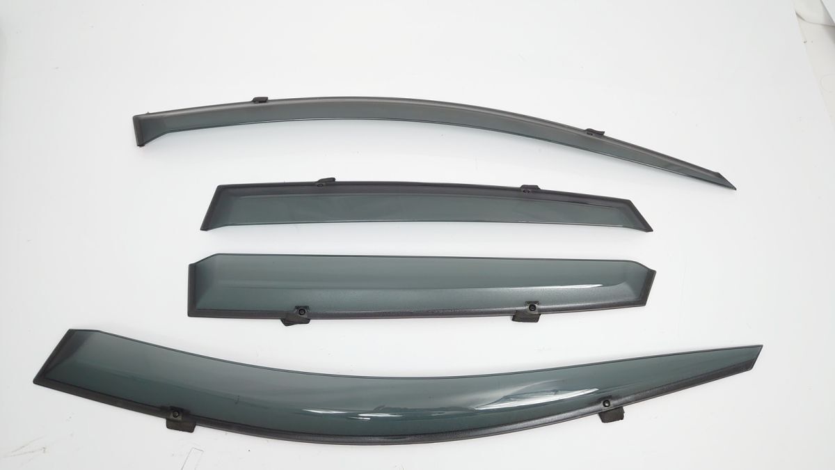 スバル インプレッサ ハッチバック GH GR 等(2007年6月から) 取付金具付き ドアバイザー サイドバイザー 10000636拍卖