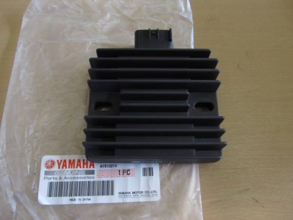 マジェスティ250C SG03J 純正レギュレーター 新品拍卖