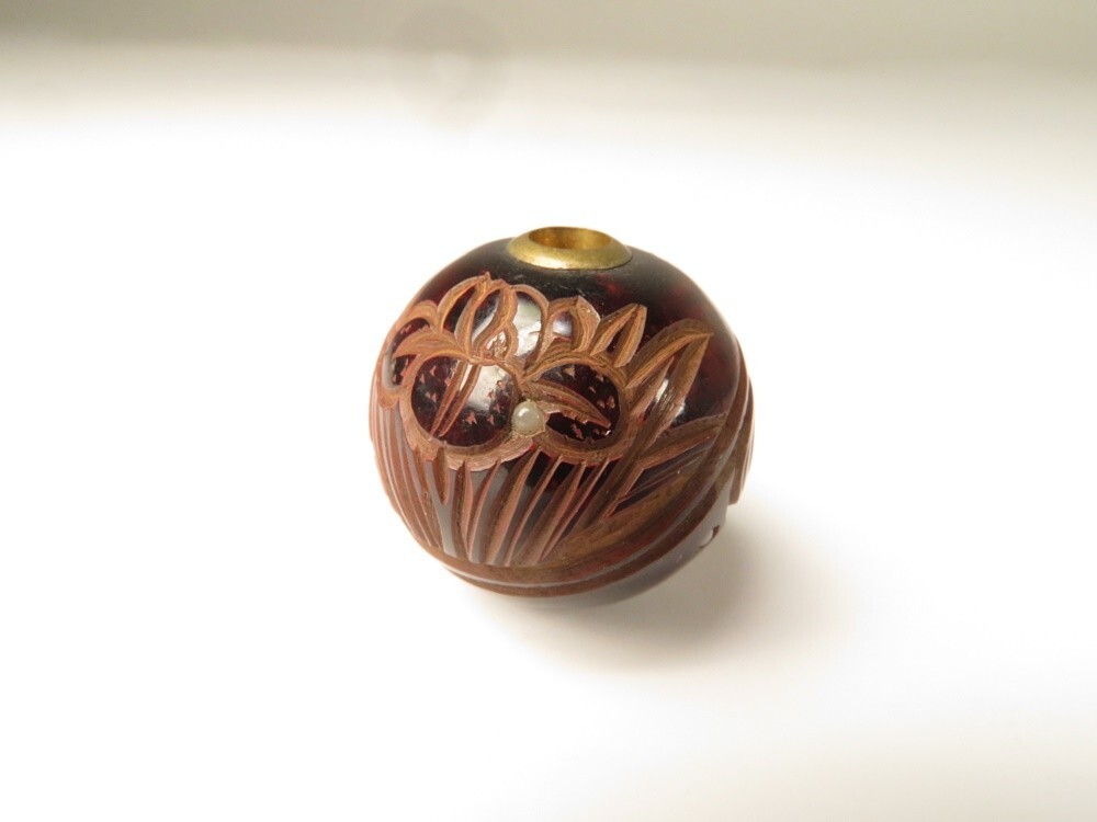 【8984】堤物 (印籠 緒締)明治期 菖蒲彫 緒締め(初品・買取品)拍卖