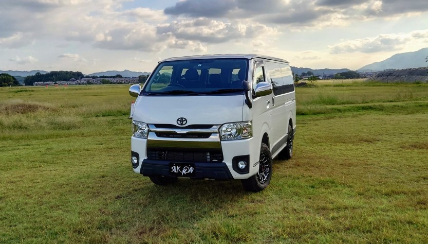 SILKROAD/シルクロード ABS スプラッシュガード ハイエース H200系 フロントリップスポイラー拍卖