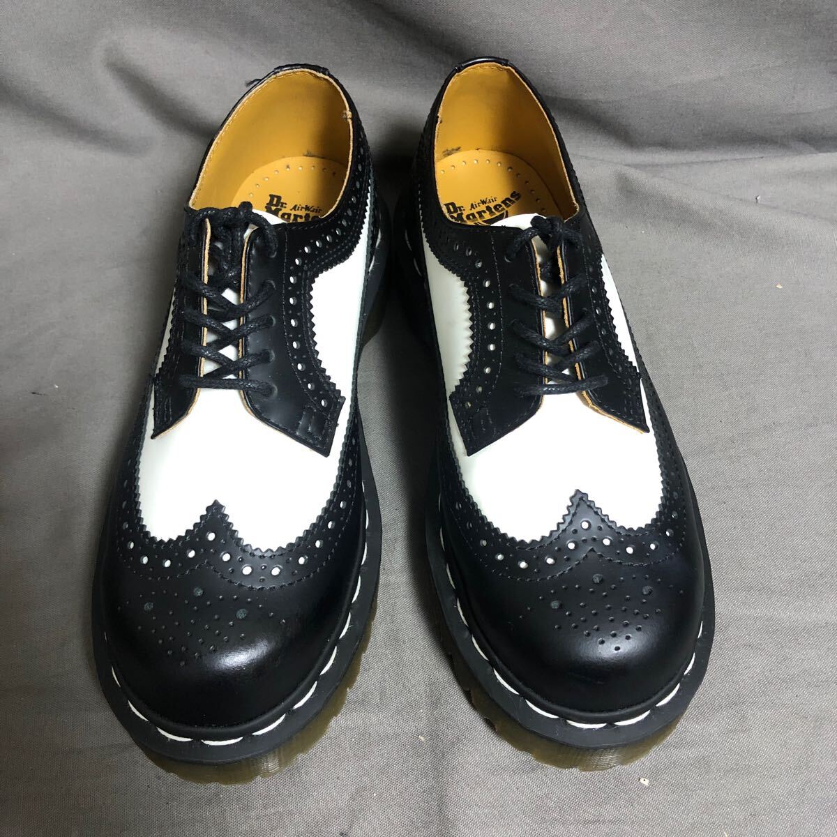 【返品OK】ドクターマーチン UK4 US5 約23㎝ 10458 ウィングチップ ブラック×ホワイト【Dr.Martens 】拍卖