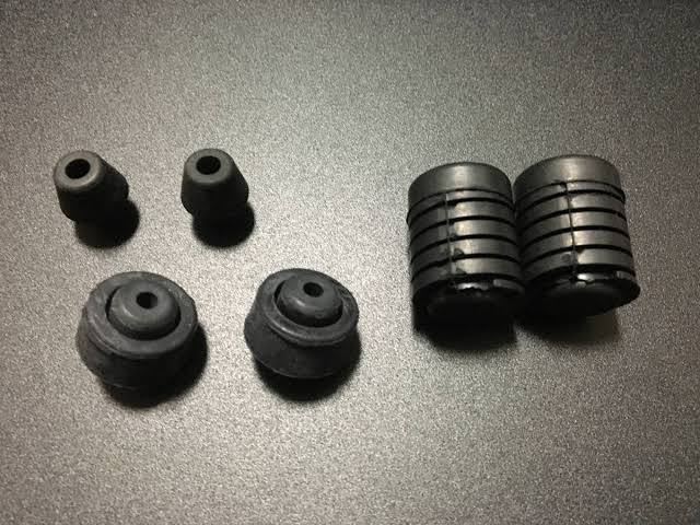 【送料無料+当日出荷可能】S15 シルビア用 ボンネットブッシュ ボンネットゴム ボンネットラバー フード 当たりゴム 日産 純正 新品 NISMO拍卖