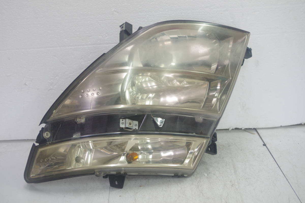 ニッサン エルグランド E51 ヘッドライト 左拍卖