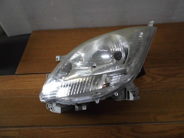 ダイハツ ムーヴ L185S 純正ヘッドライト左 助手席側 ランプ レンズ ハロゲン レベライザー付き 【L175S ムーブ MOVE拍卖