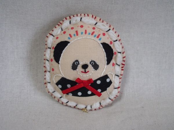 Doll Dressing*テディベアとおでかけブローチ パンダ ハンドメイド/フランス刺繍/手刺繍/フェルト/小物/アクセサリー/アンティーク調レトロ拍卖