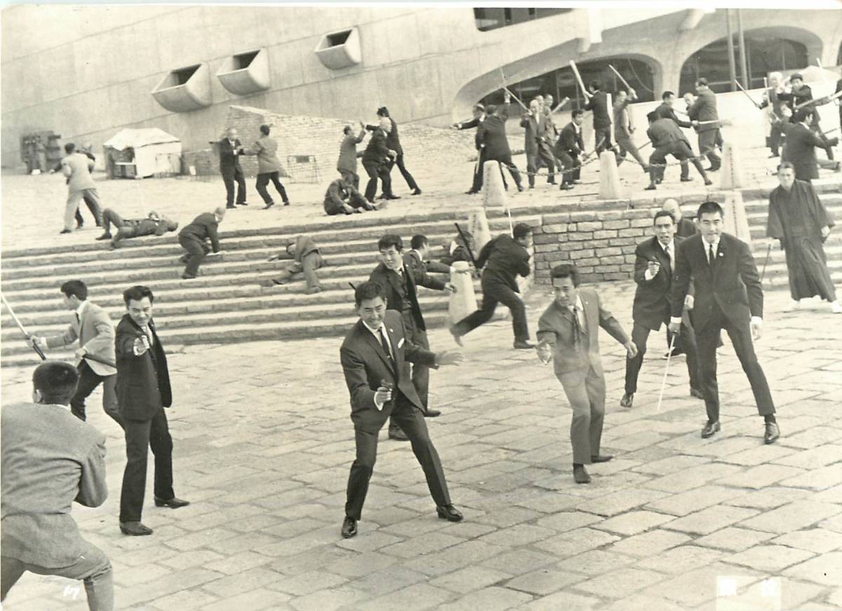 p39126『顔役』スチル 石井輝男 鶴田浩二 高倉健 曽根晴美 俊藤浩滋 三田佳子 藤純子拍卖