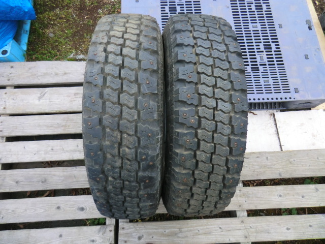 215R15 LT 6P.R. LIGHT TRUCK(スパイク)BRIDGESTONE RD-713 9分山 2本組 管理YN90R111-SP1651拍卖