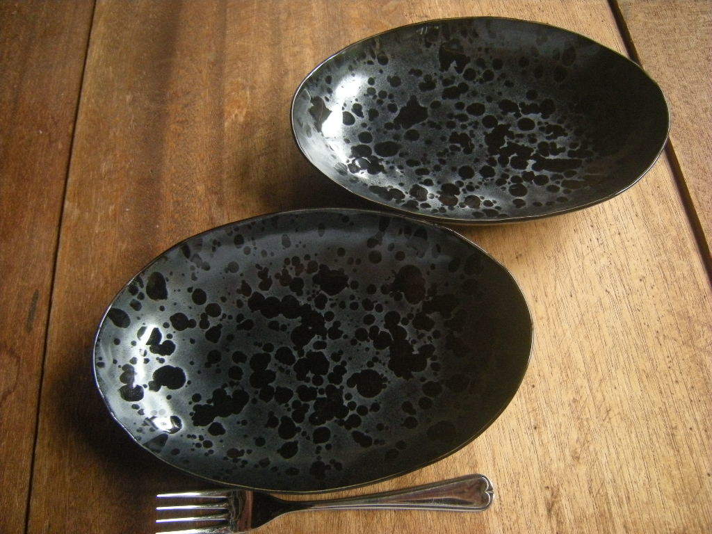 睦◎美濃焼【新品・未使用】手塗 油滴 黒天目 ボートプレート カレー パスタ 大楕円(24.5㎝x16㎝x5㎝)1枚から *お勧め*拍卖
