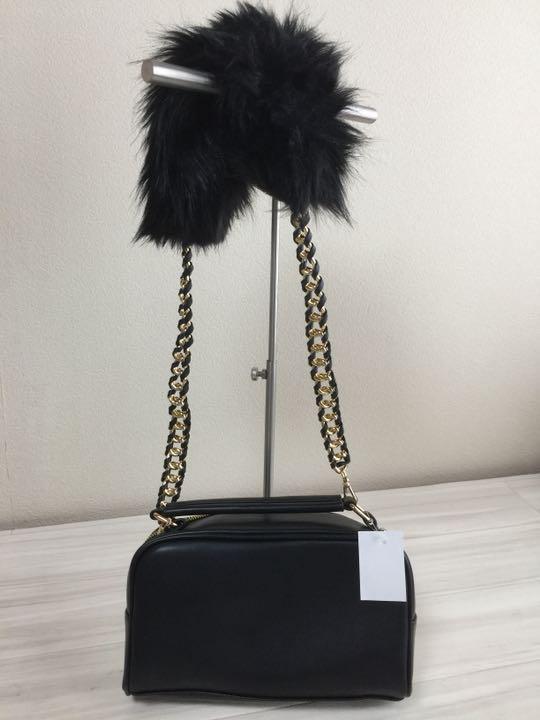 新品ENVYM (アンビー)フェイクファーチェーン2wayバッグ定価8690円拍卖