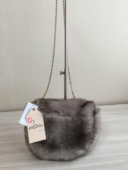新品Casselini キャセリーニ /フェイクファーポシェット定価6490円拍卖