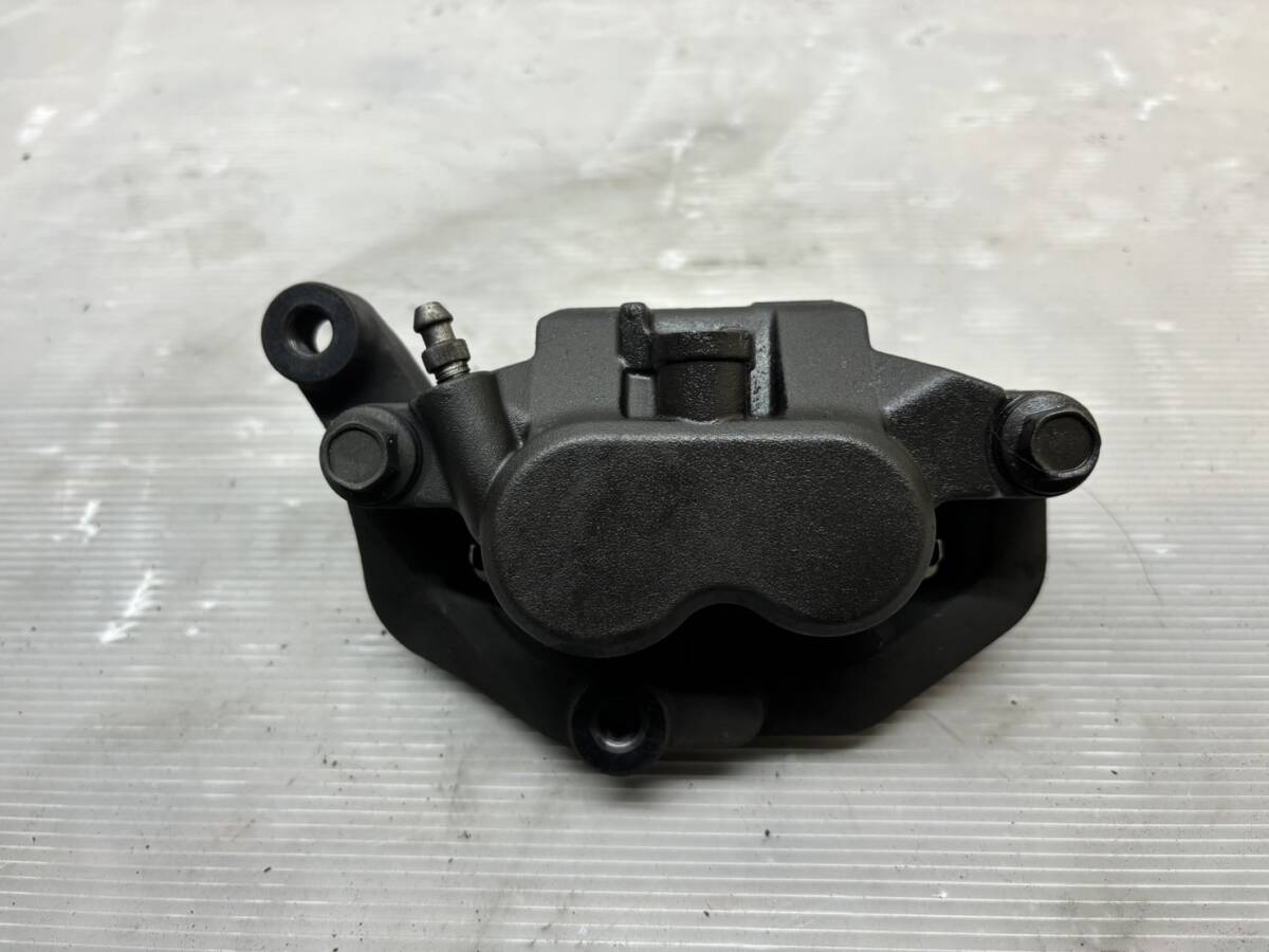 【管19】ヤマハ・グランドマジェスティ・SG15J・純正・フロントブレーキキャリパー拍卖
