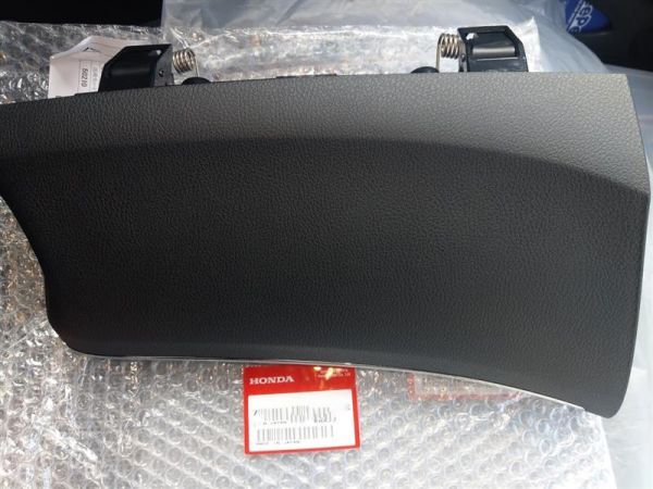 残りわずか!【未使用 ホンダ 純正流用】HONDA フィット GE系 アッパーボックス リッドASSY 黒 内装ブラック化拍卖