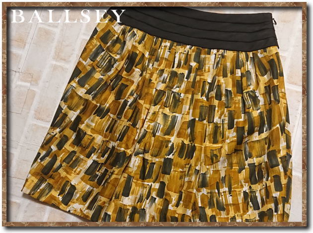 ☆BALLSEY ボールジー プリントシルクスカート☆やや難拍卖