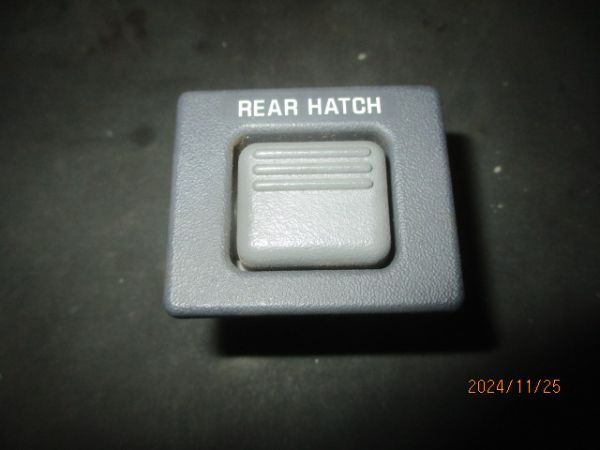 ■シボレー アストロ リアハッチスイッチ 中古 15687025 部品取あり リアゲート バックドア タホ サバーバン ユーコン ■拍卖