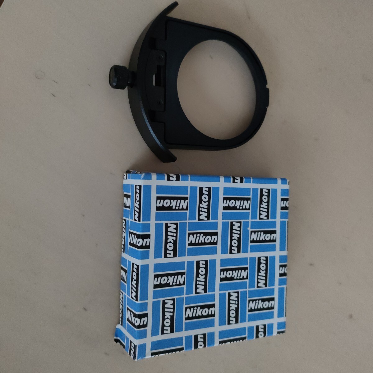 未使用 Nikon 300M F2.8用 後部差し込み式 52M フィルター枠 箱有り拍卖
