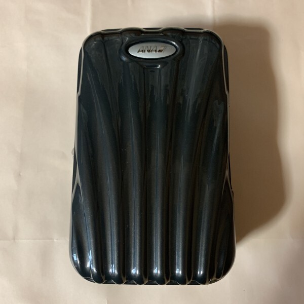 ANA サムソナイト アメニティ ポーチ ケース ファーストクラス 全日空 SAMSONITE 黒 ブラック グレー 単色拍卖