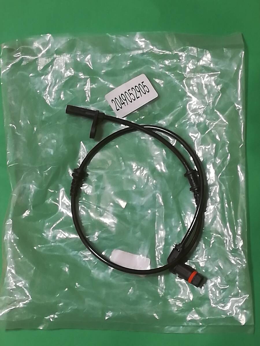ベンツ・W204 C180 C200 C250 C300 C350 C63 フロント・ABSセンサー / スピードセンサー /2049052905 【未使用】拍卖