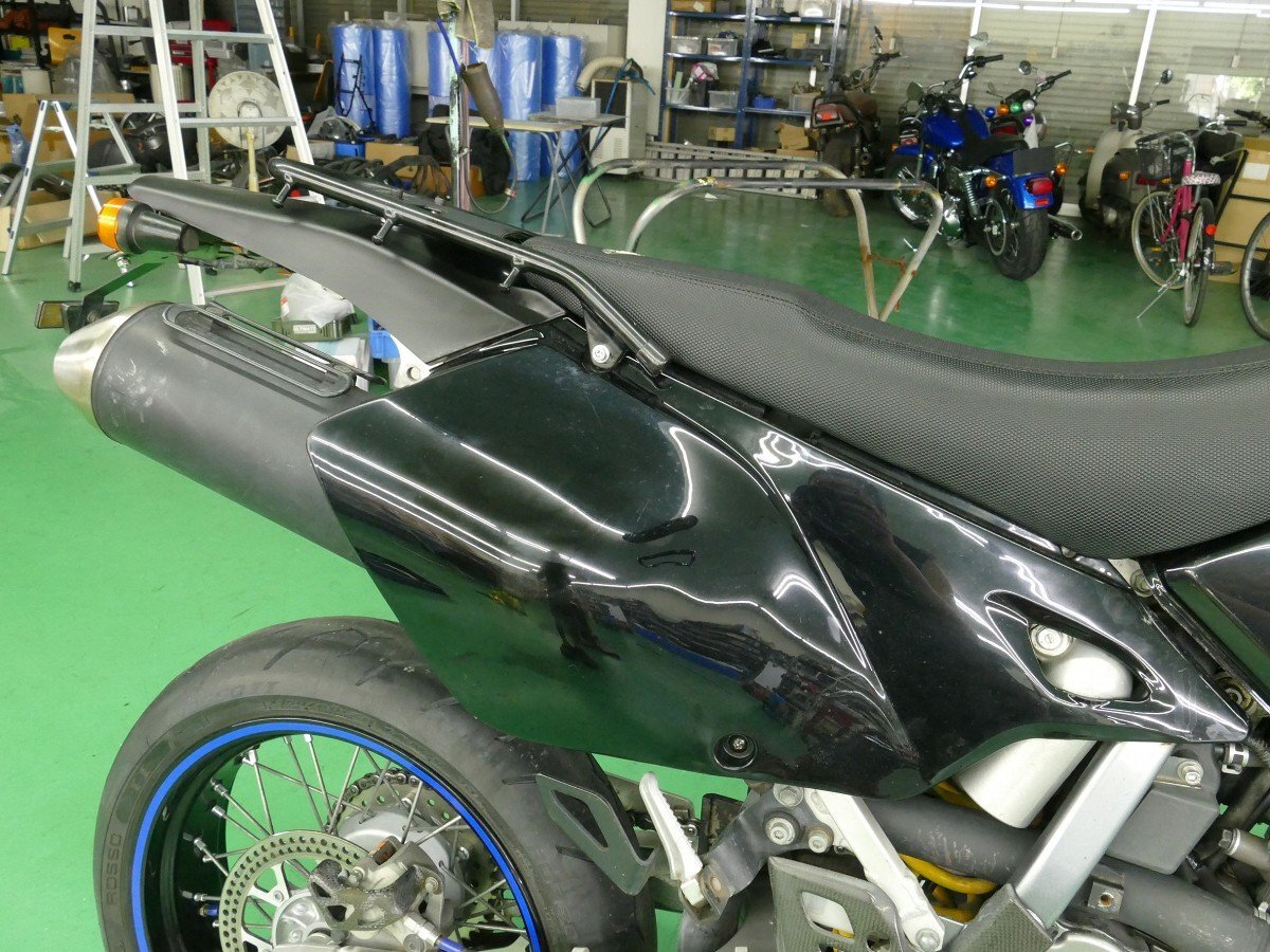 DR-Z400 SM 純正 右側 サイド カバー カウル SK44A DRZ400 モタード 2b拍卖