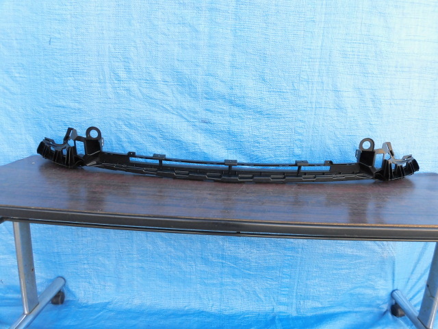 AG308 ベンツ W213 Eクラス フロントバンパーブラケット A2138852500拍卖