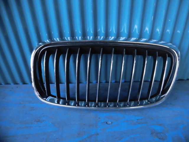AG413 BMW E90 3シリーズ グリル 左拍卖