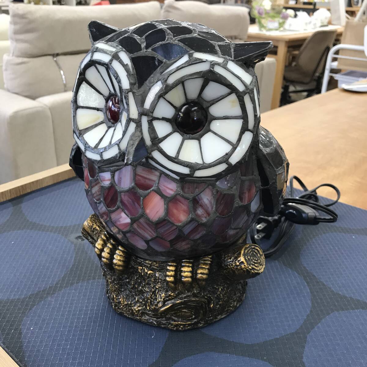 フクロウ型 ステンドガラスライト 卓上ランプ テーブルランプ 399拍卖