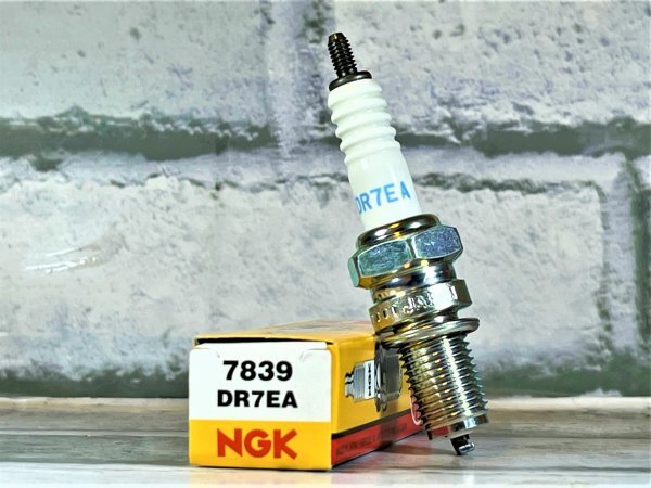 NGK DR7EA (7839) 新品 送料込 ヤマハ トリッカー('04.3~) DG10J DG16J 適合拍卖