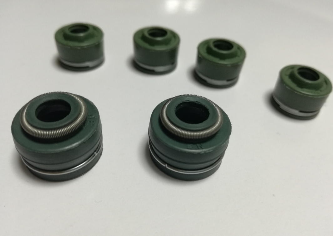 ペイペイ送料込みホーク CB250T CB250N CB400T CB400N CB400D スーパーホーク 400 ホークⅡホークⅢ バルブ ステム シール オイルシール拍卖