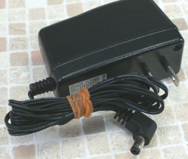 ELECOM エレコム ACアダプター 電源アダプタ ADP33-006 Y3 12V 1.5A 1500mA φ5.5mm センターピン無し 黒 ブラック 動作品 ○拍卖