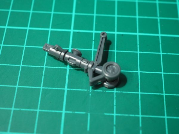 ☆JML11☆ジャンク★バンダイ 1/72 VF-25S スーパーメサイアバルキリー オズマ機 フロントランディングギア のみ ジャンク部品取り 完成品拍卖