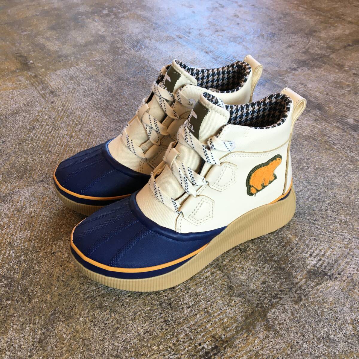 25.0cm|SOREL アウトアンドアバウト4クラシック ウォータープルーフ NL5187-292 防水 NEWモデル ブーツ ショート (新品)(正規品)拍卖