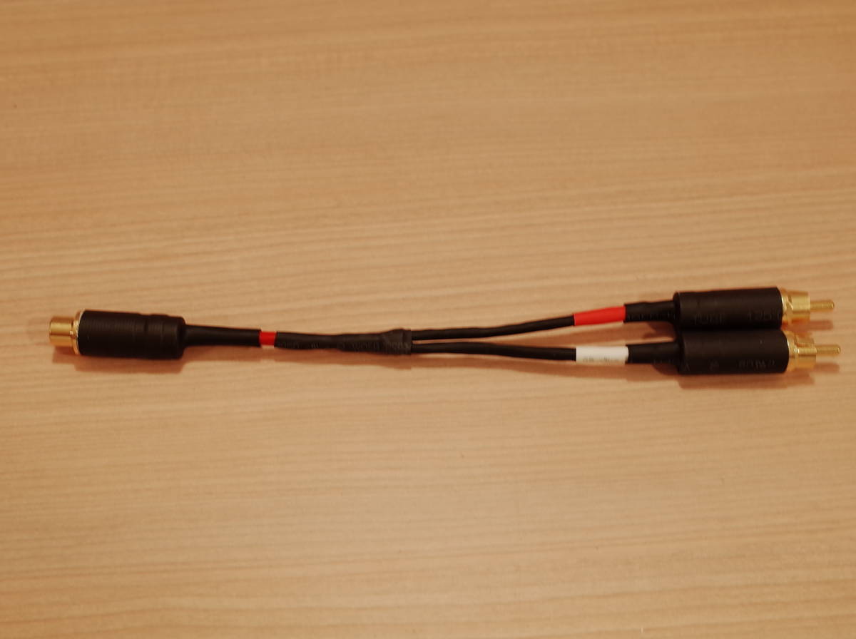 ★ Y型RCAケーブル 1RCAメス-2RCAオス モノラル分配Yケーブル BELDEN 88760 20cm TOMOCA JS-613J Neutrik NYS352AG 金メッキ ★拍卖