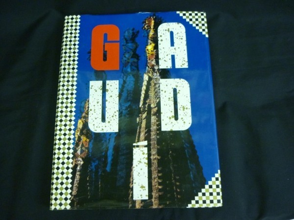 ガウディの作品 芸術と建築★ファン・バセゴーダ・ノネール■定価20000★初版★六耀社・1985年・定価¥20000■37/6拍卖