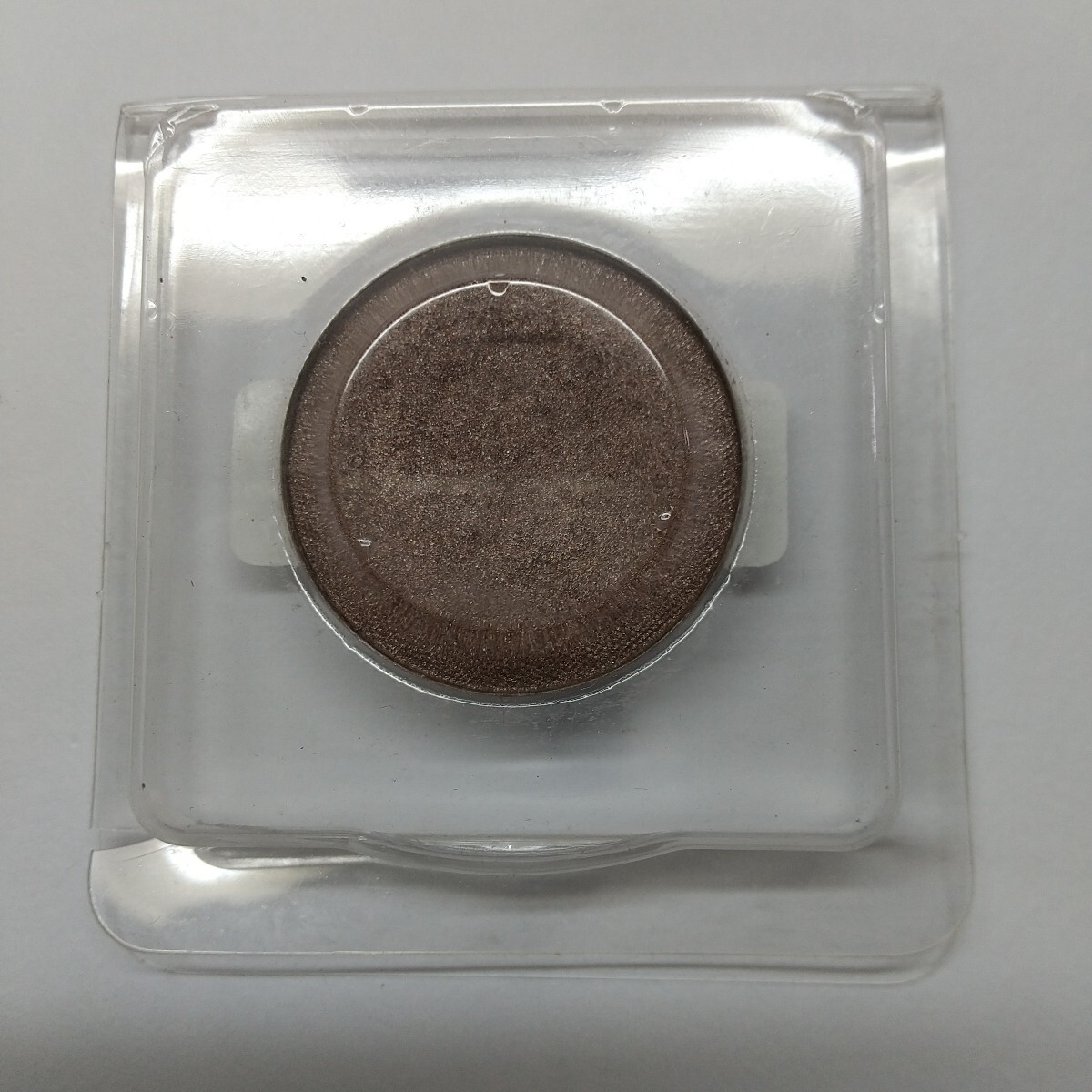 YSL イヴ サンローラン サテンクラッシュ 2(アイシャドウ)イタリア製拍卖