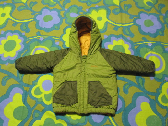 子供 キッズ90 AIGLE エーグル 中綿入 フロントZIP リバーシブルアウター グリーン/濃いカーキ×マスタード拍卖