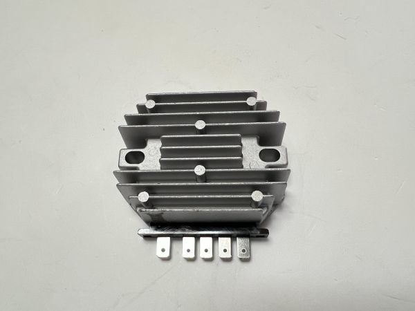 送料無料 GSX250E GSX400E ゴキ RG250γ ガンマ GJ21 強化レギュレーター レクチファイヤ MFバッテリー対応 レギュレター拍卖